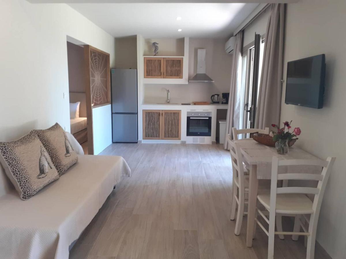 Forest Resort Suites Skiathos Trúlosz Kültér fotó