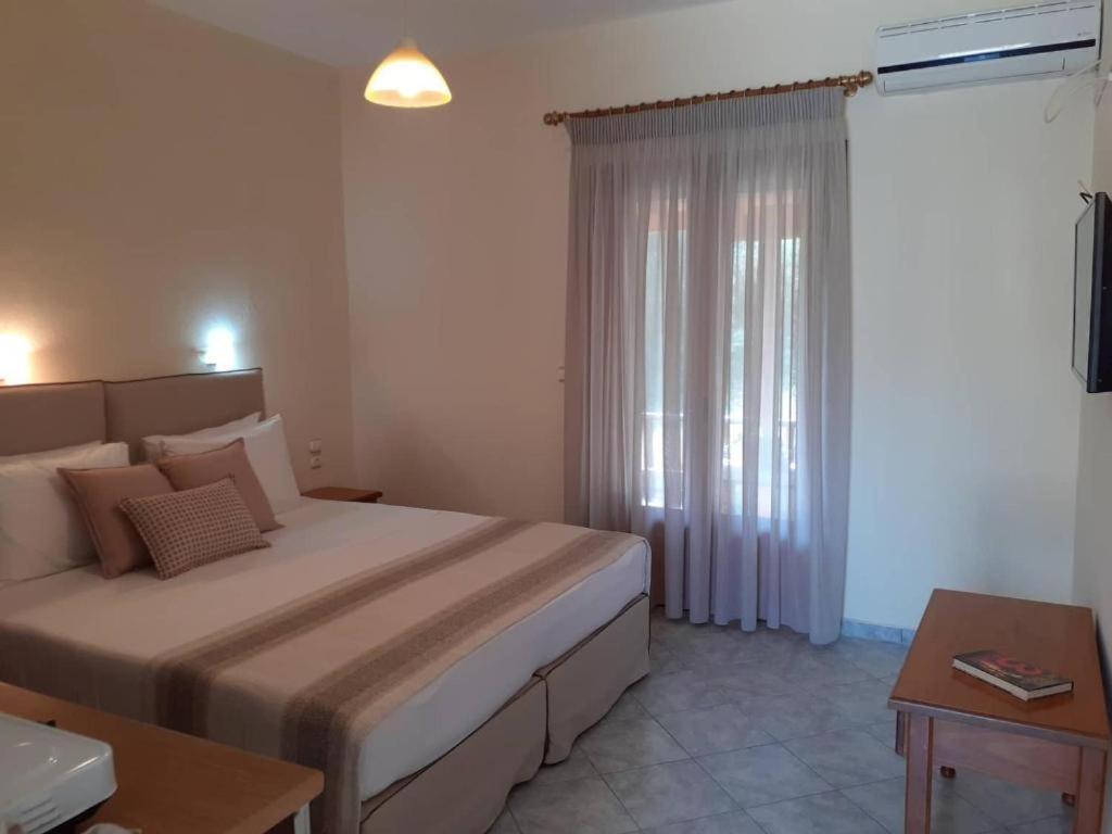 Forest Resort Suites Skiathos Trúlosz Kültér fotó