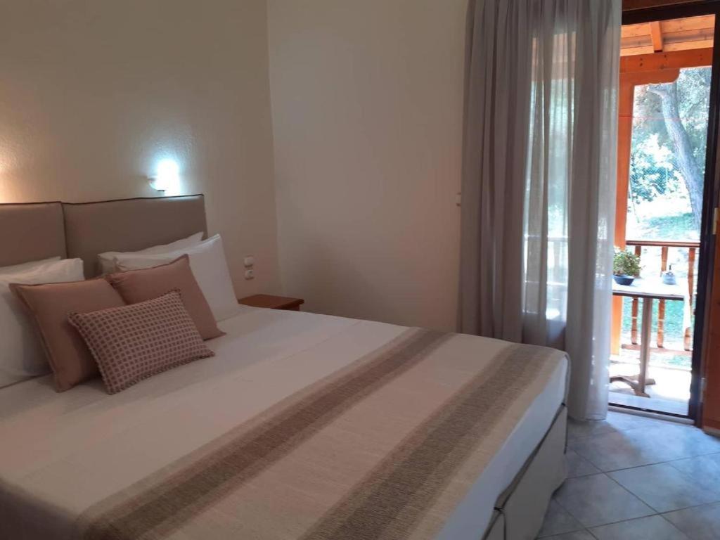 Forest Resort Suites Skiathos Trúlosz Kültér fotó